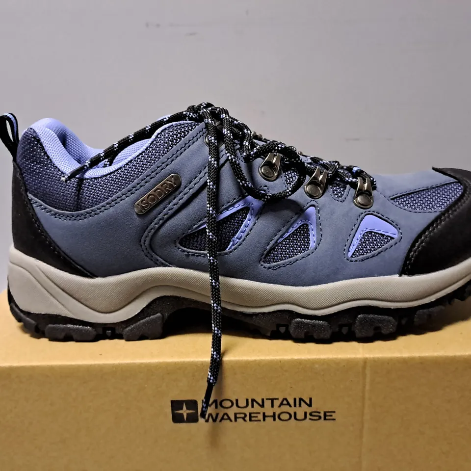 BOXED MOUNTAIN WAREHOUSE WOMENS WATERPROOF WALKING BOOTS - UK 8 