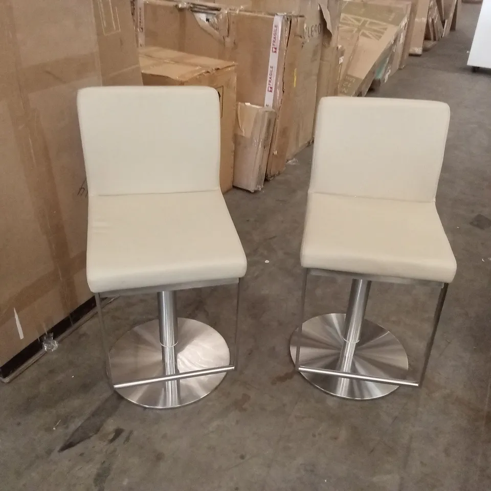 SET OF 2 CADIZ PU LEATHER BARSTOOLS