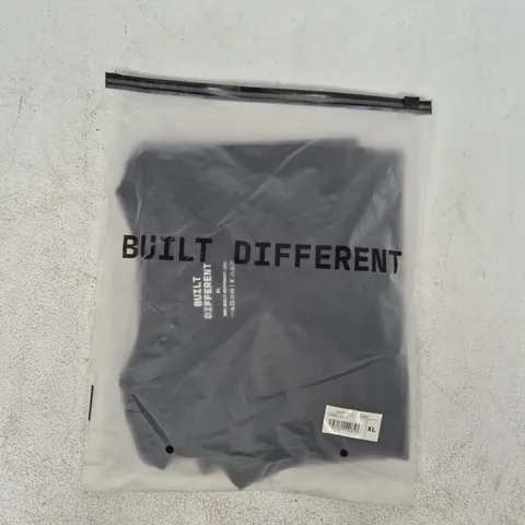 BAGGED BUILT DIFFERENT CREW T-SHIRT IN BLACK SIZE XL