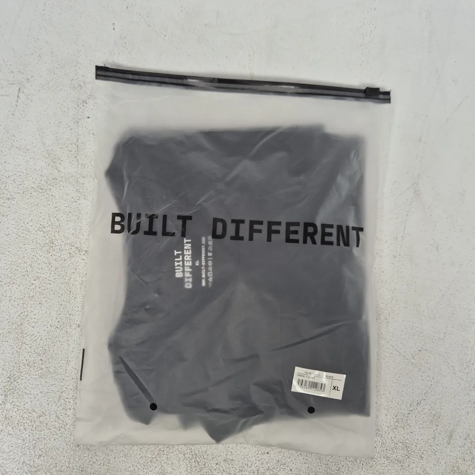BAGGED BUILT DIFFERENT CREW T-SHIRT IN BLACK SIZE XL