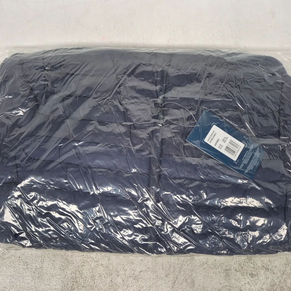 BAGGED BERGHAUS XL MEN'S VASKYE JACKET IN DARK BLUE SIZE XL
