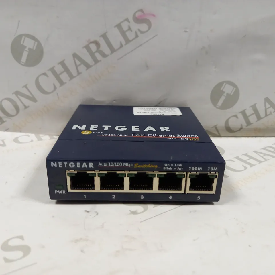 NETGEAR FAST ETHERNET SWITCH FS105