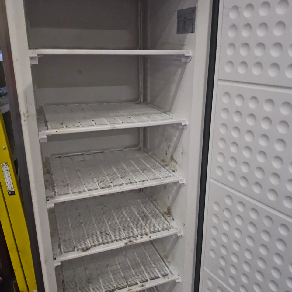 PRODIS TALL COMMERCIAL FREEZER Model HD400FSS