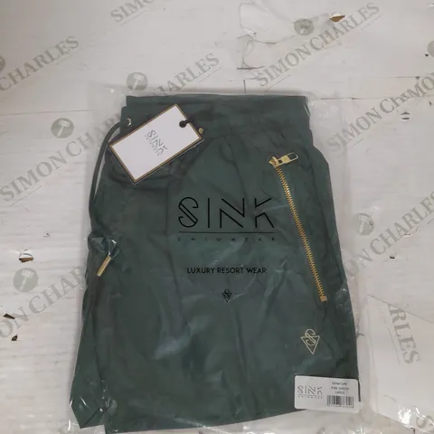 SINK SWIMWEAR SIGNATURE SHORTS IN PINE GREEN SIZE L