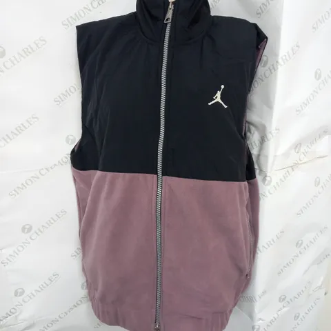 JORDAN SLEEVELESS HALF FLEECE VEST IN BLACK AND PURPLE SIZE M