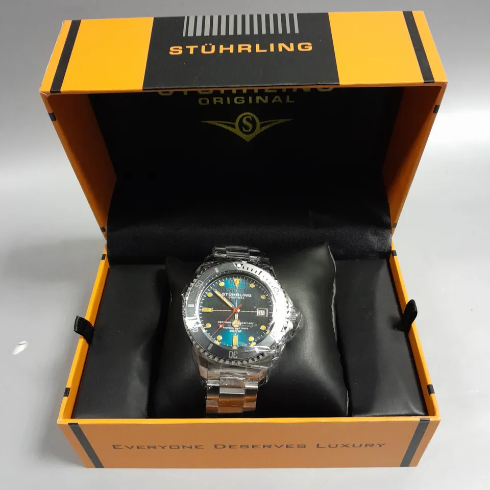 STUHRLING PRO SPORT DIVER GREEN DIAL MENS WATCH