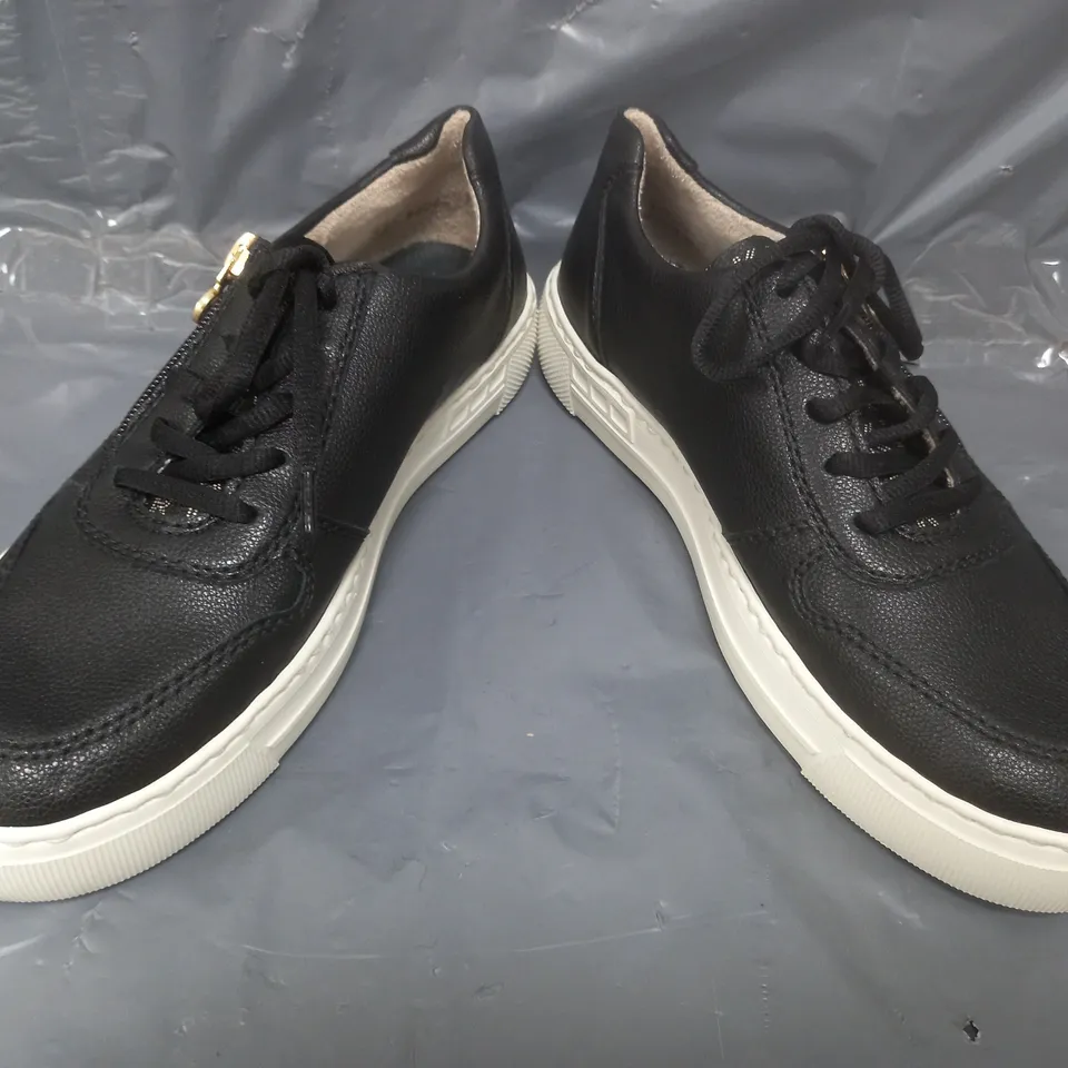 PAIR OF RIEKER CHUNKY SOLE ZIP TRAINERS IN BLACK SIZE 6