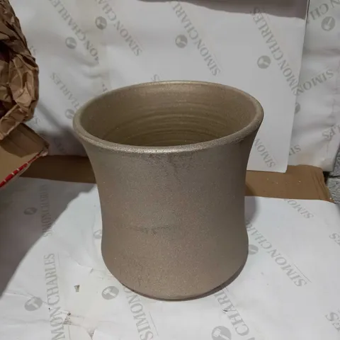 LUXE PLANTER - WHITE GOLD