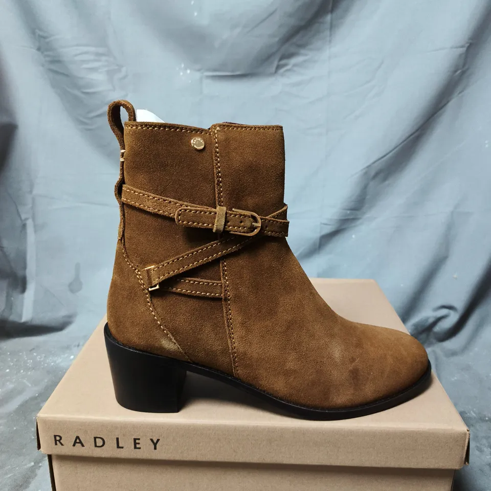BOXED PAIR OF RADLEY BROWN SUEDE ANKLE BOOT WITH BUCKLE STRAP – SIZE 6