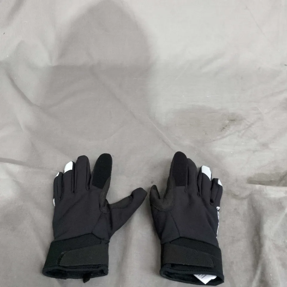 BLACK SPORTS GLOVES WITH VELCRO WRISTS – PAIR