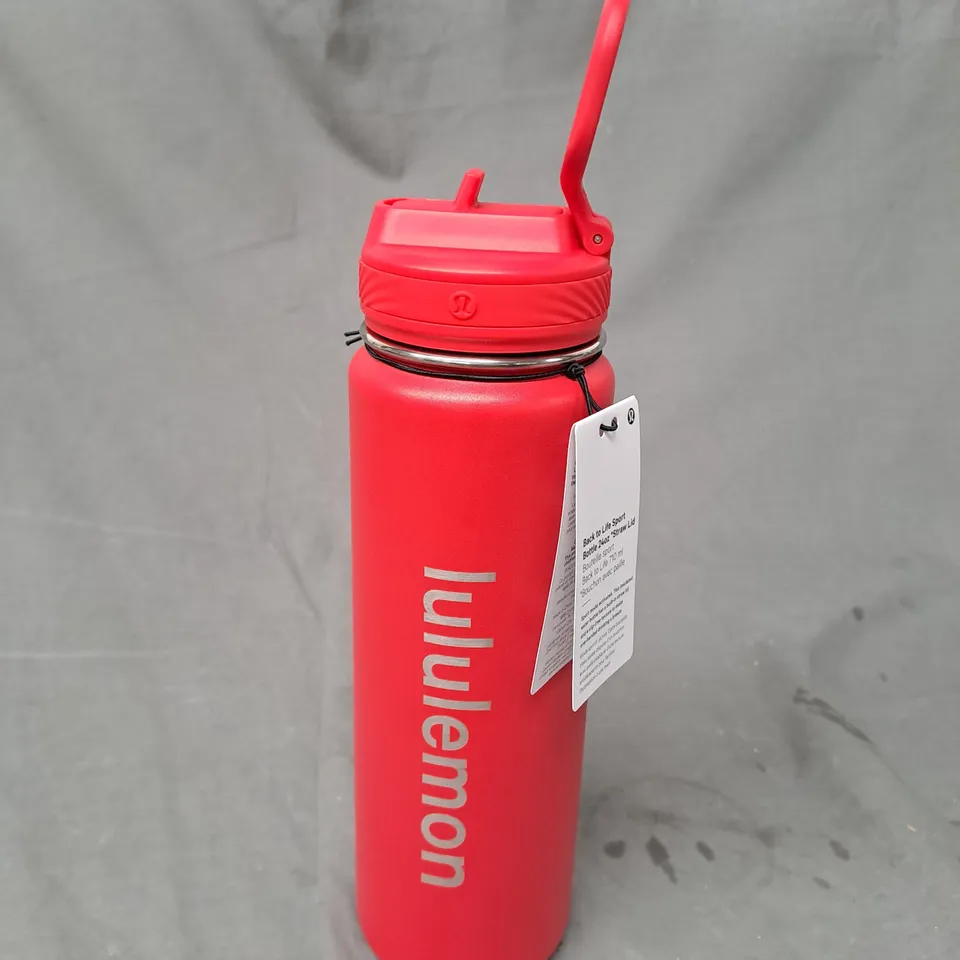 LULULEMON BACK TO LIFE SPORT BOTTLE 24OZ STRA LID IN RED
