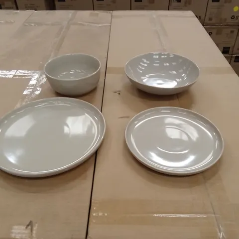 BOXED VANCASSO PLAYA 16 PIECE DINNERWARE SET