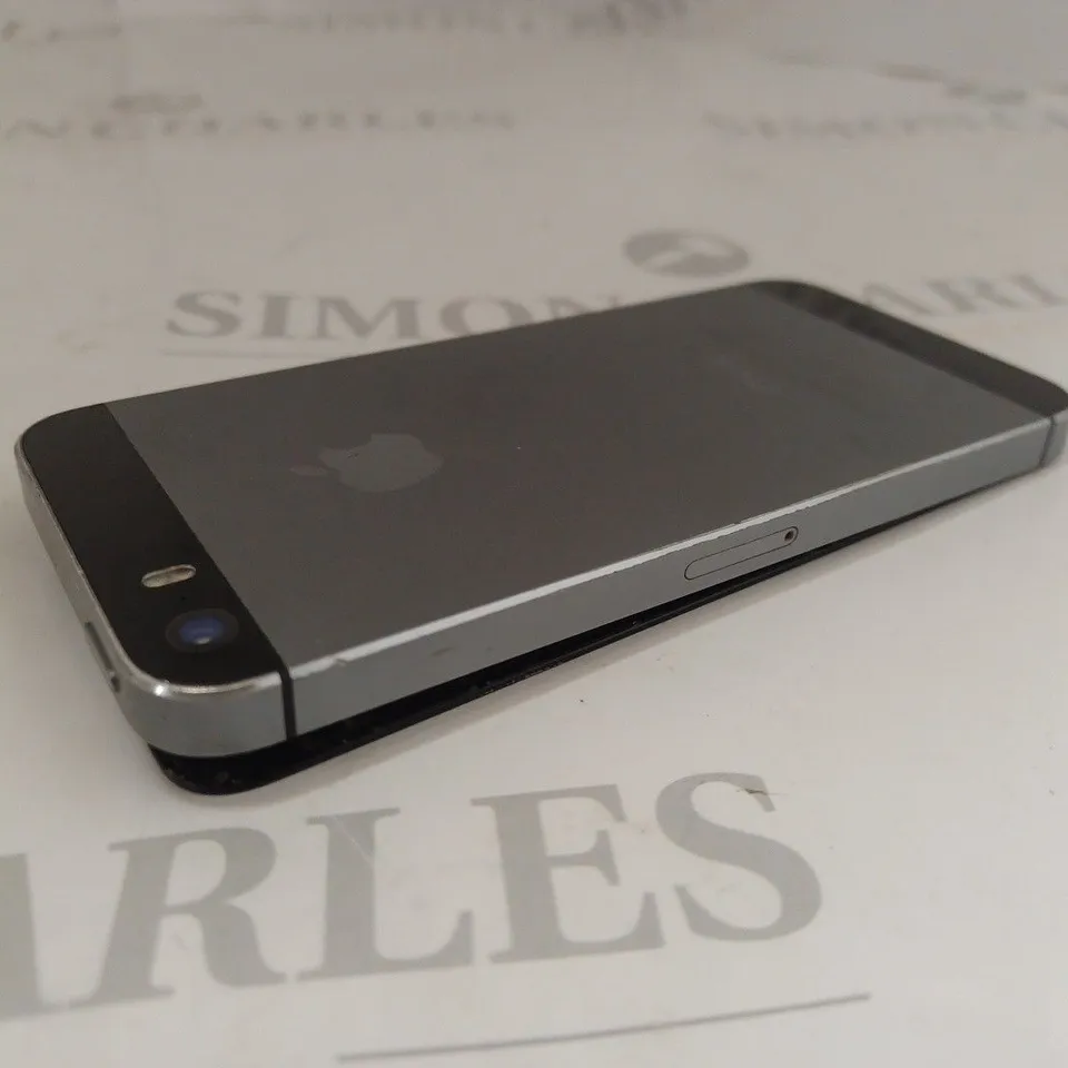 APPLE IPHONE A1533 MOBILE PHONE