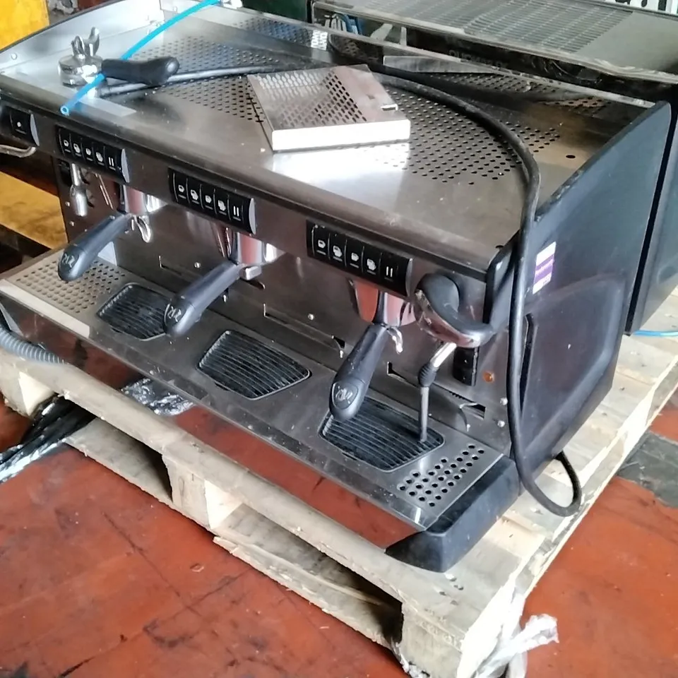 RANCILIO BARISTA 3 STATION COFFEE MACHINE 