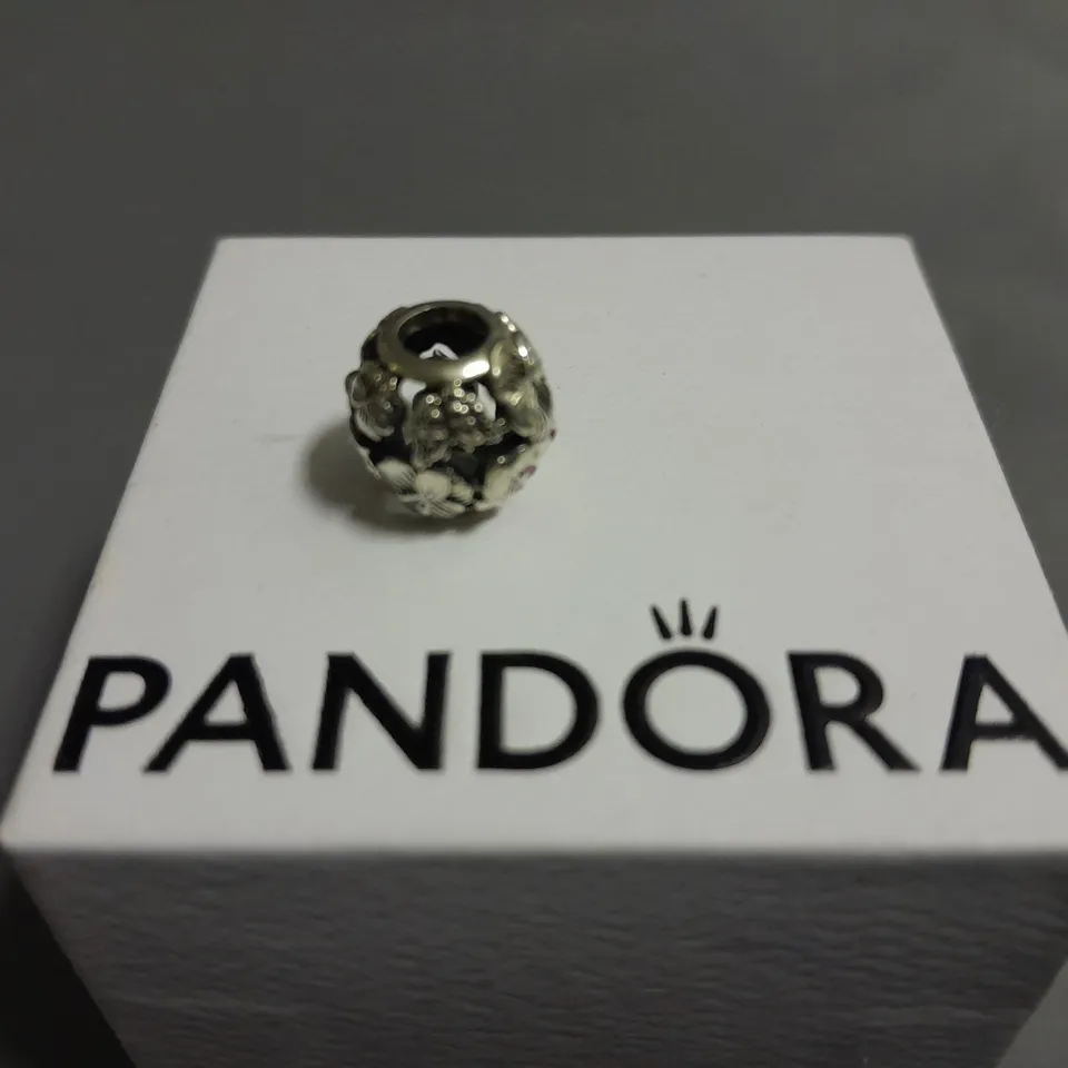 PANDORA FLORAL THEMED CHARM