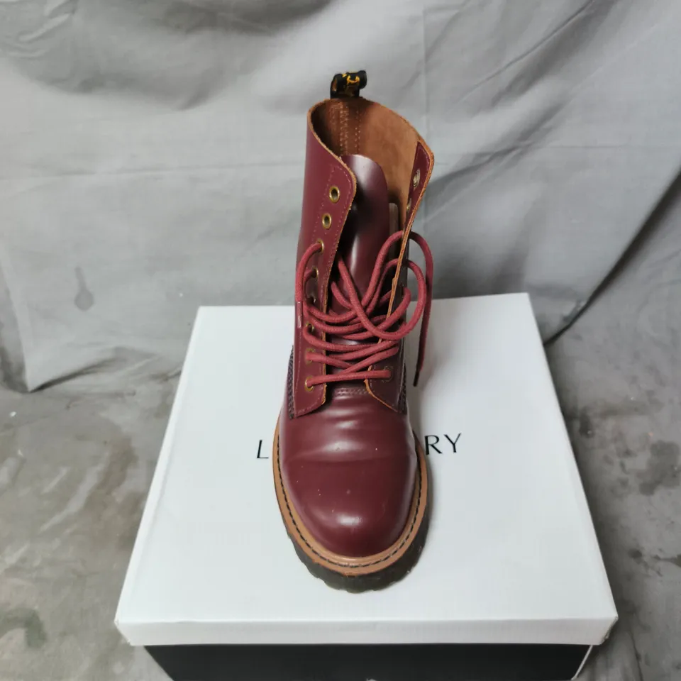 LADY GLORY BURGUNDY LEATHER BOOTS UK SIZE 5. USED