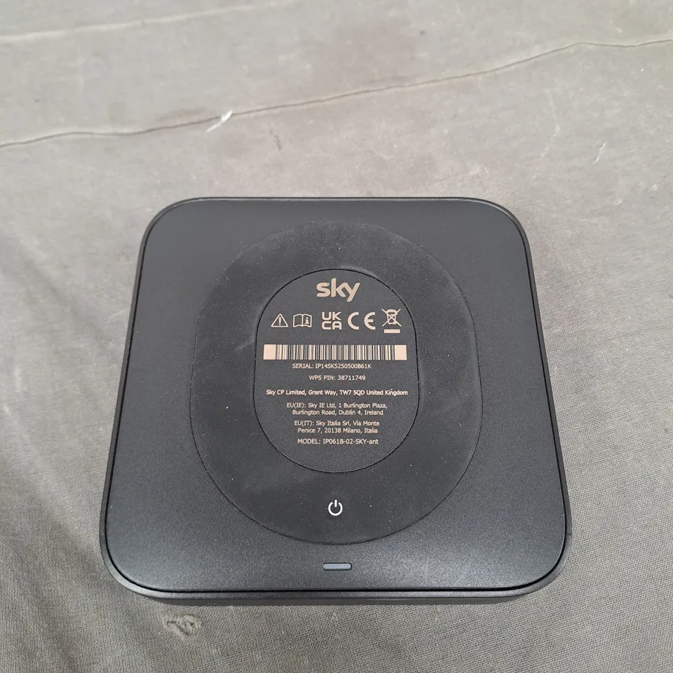 SKY WIRELESS HUB