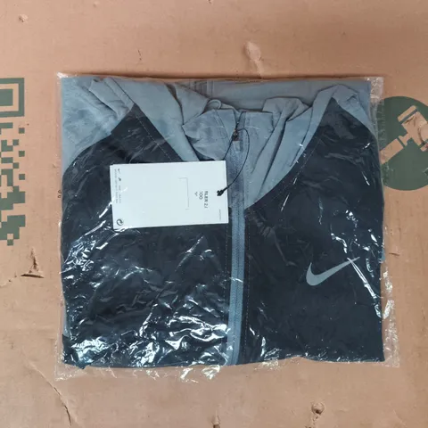 BAGGED NIKE RUNNING ZIP-UP TOP IN BLACK/GREY SIZE UNSPECIFIED