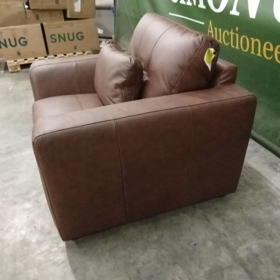 ARDEN ITALIAN LEATHER ARMCHAIR RRP £999