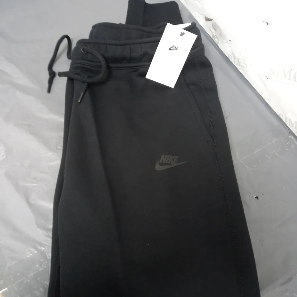 NIKE TECH FLEECE TRACKSUIT BOTTOMS SIZE L