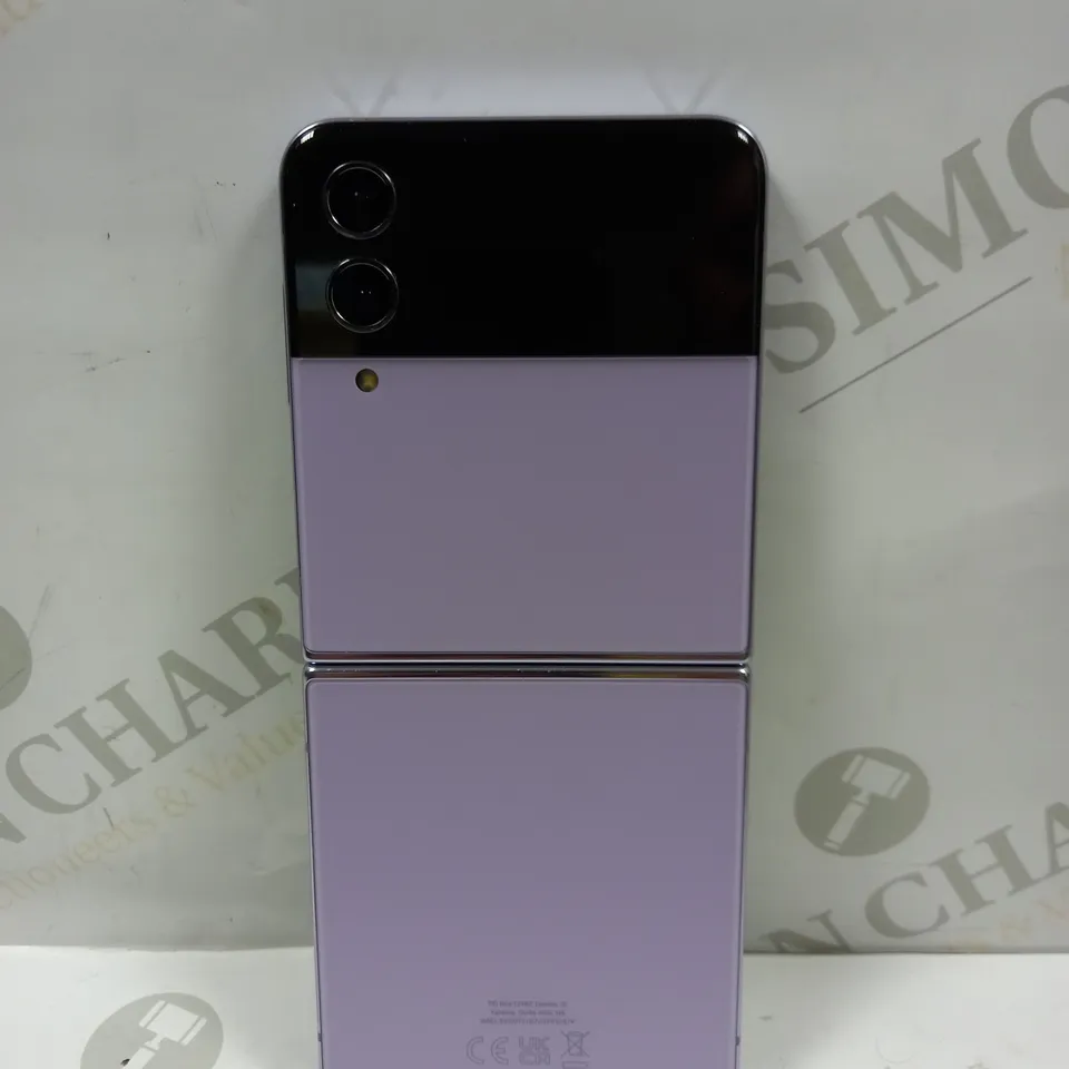 SAMSUNG GALAXY Z FLIP 4 SMARTPHONE	