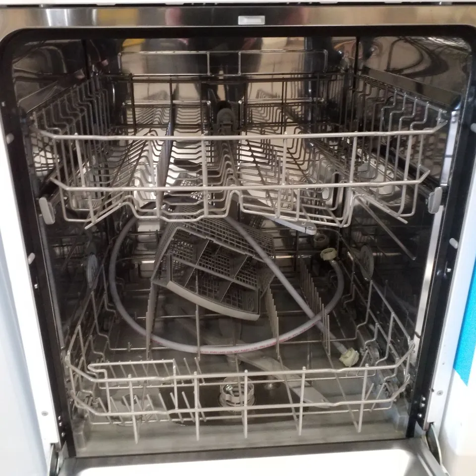 SWAN SDW751150W 12-PLACE FULLSIZE DISHWASHER - WHITE