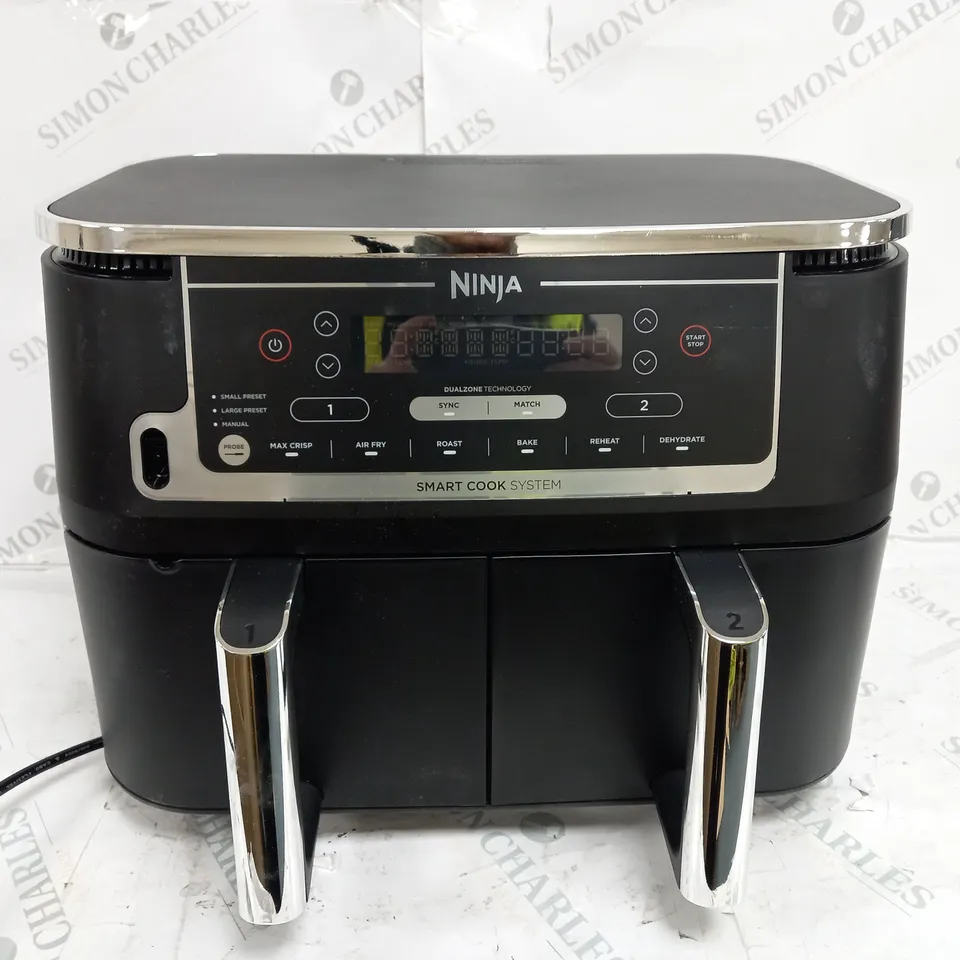 BOXED NINJA FOODI MAX DUAL ZONE 9.5L AIR FRYER AF451UK