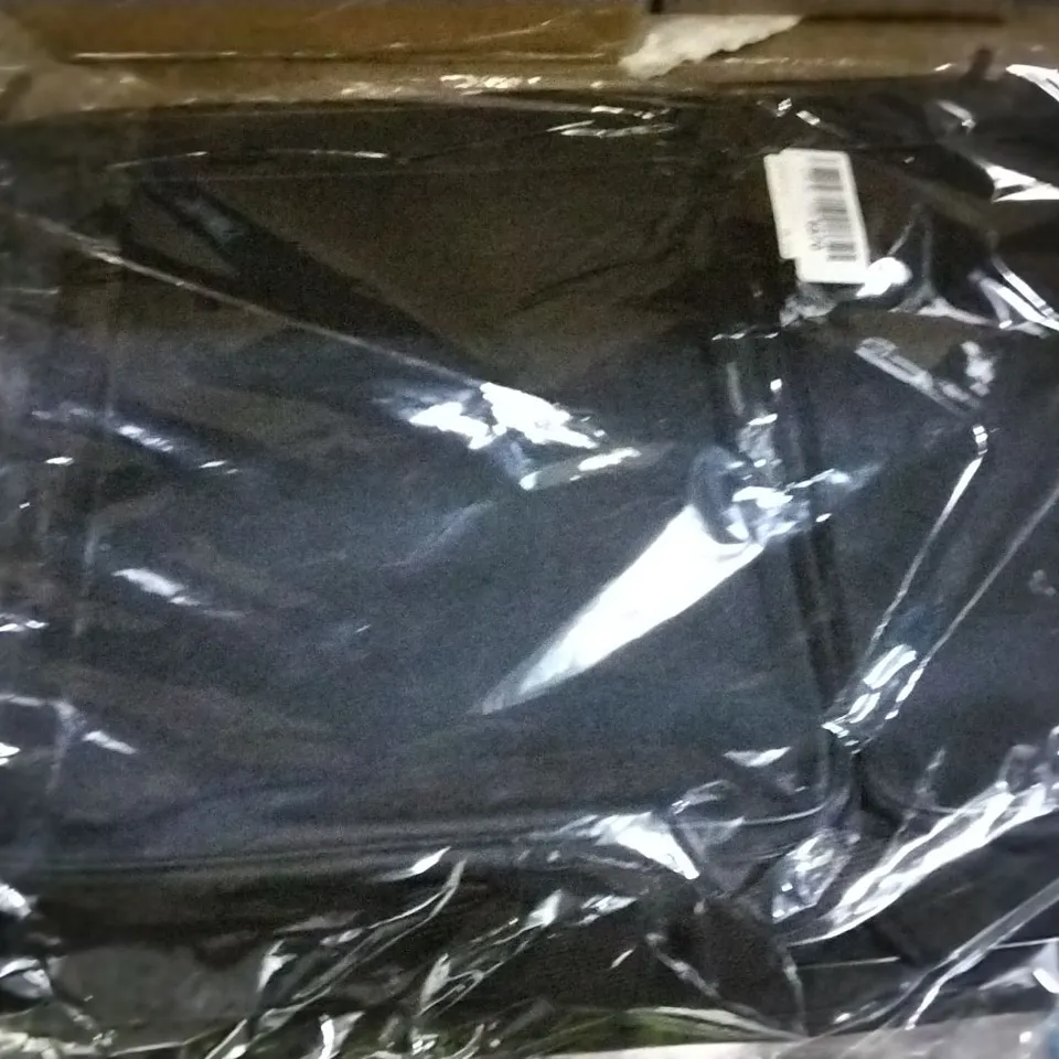 PLAIN BLACK FABRIC BACKPACK 