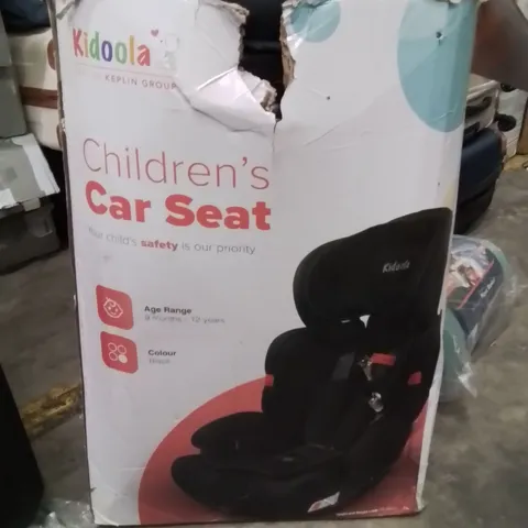 BOXED KIDOOLA CHILDREN'S CAR SEAT BLACK 
