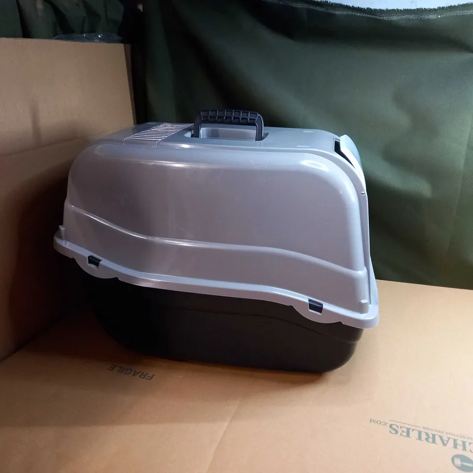 DESIGER GREY INSIDE CAT LITTER BOX