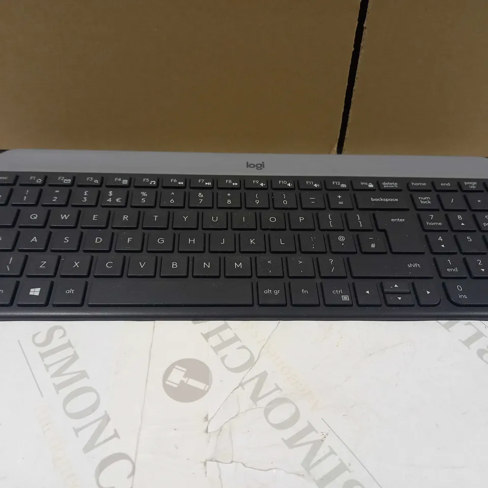 LOGITECH MK470 SLIM WIRELESS KEYBOARD & MOUSE