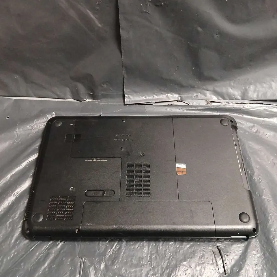 HP Laptop – Purple chassis