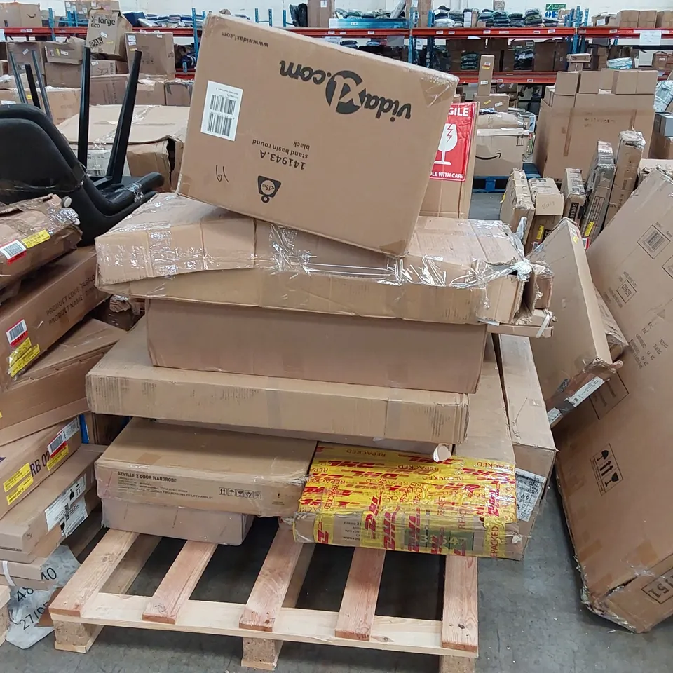 PALLET OF ASSORTED FURNITURE PARTS