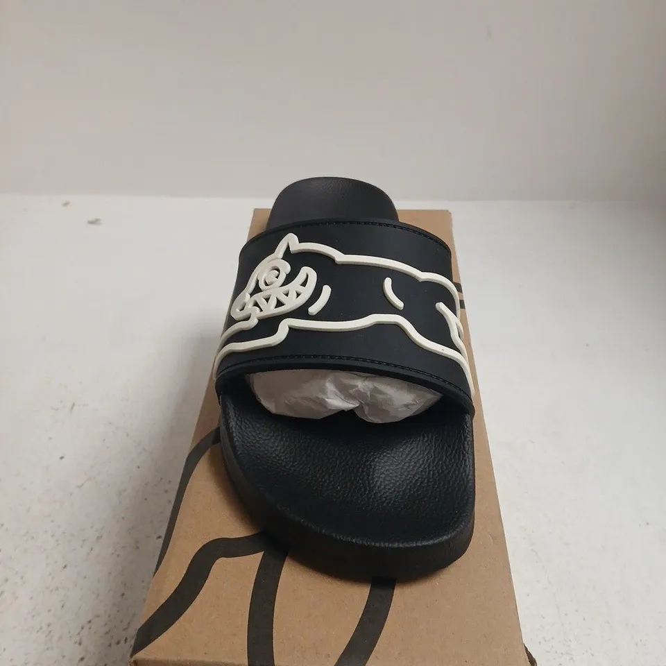 BOXED PAIR OF ICECREAM RUNNING DOG SLIDERS – BLACK, UK 9