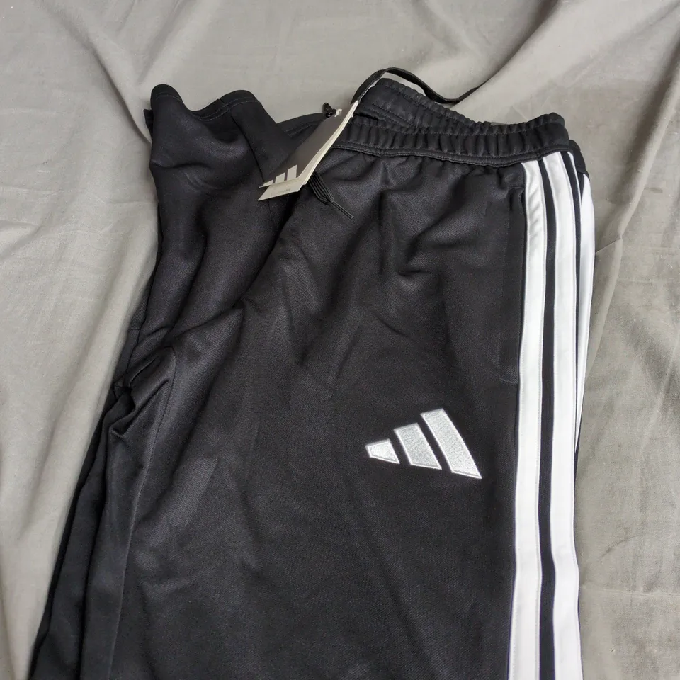 ADIDAS BLACK TRACK PANTS WITH WHITE SIDE STRIPES SIZE M