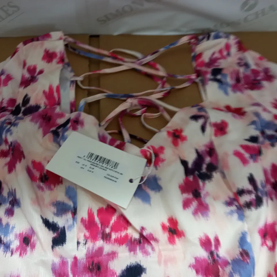 IN THE STYLE FLORAL PRINT RUFFLE MINI DRESS - UK 10
