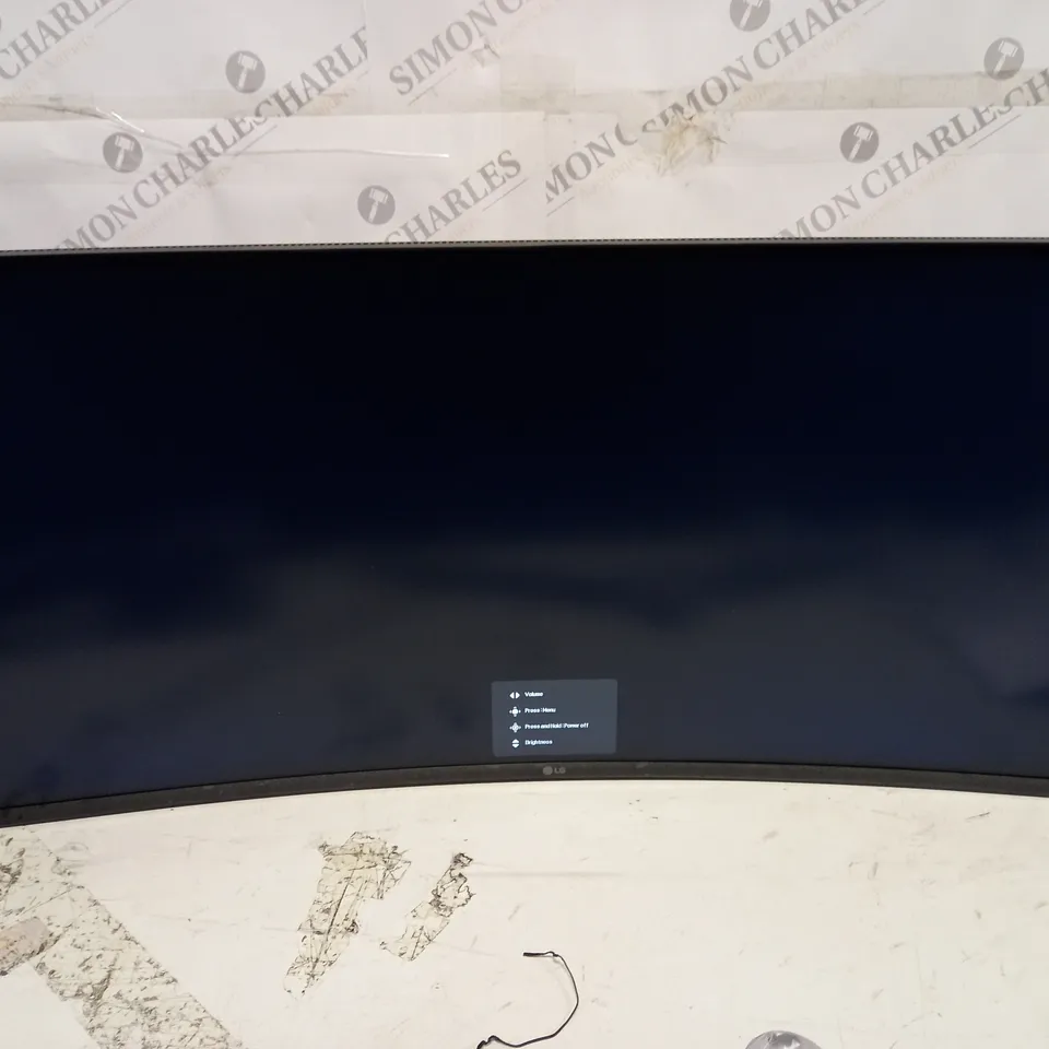 BOXED LG ULTRAWIDE CURVED 34" MONITOR - 34WR50QC