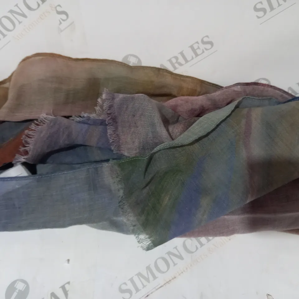 MARLA WYNNE SCARF IN MULTICOLOUR