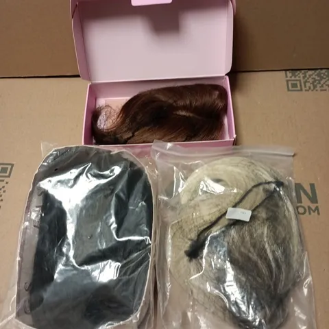 BOX OF APPROXIMATELY 15 HAIR PIECES AND WIGS VARIOUS COLOURS AND STYLES