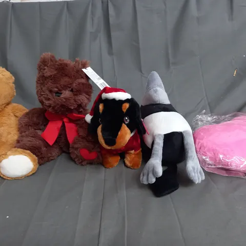 MEDIUM BOX OF ASSORTED TEDDIES