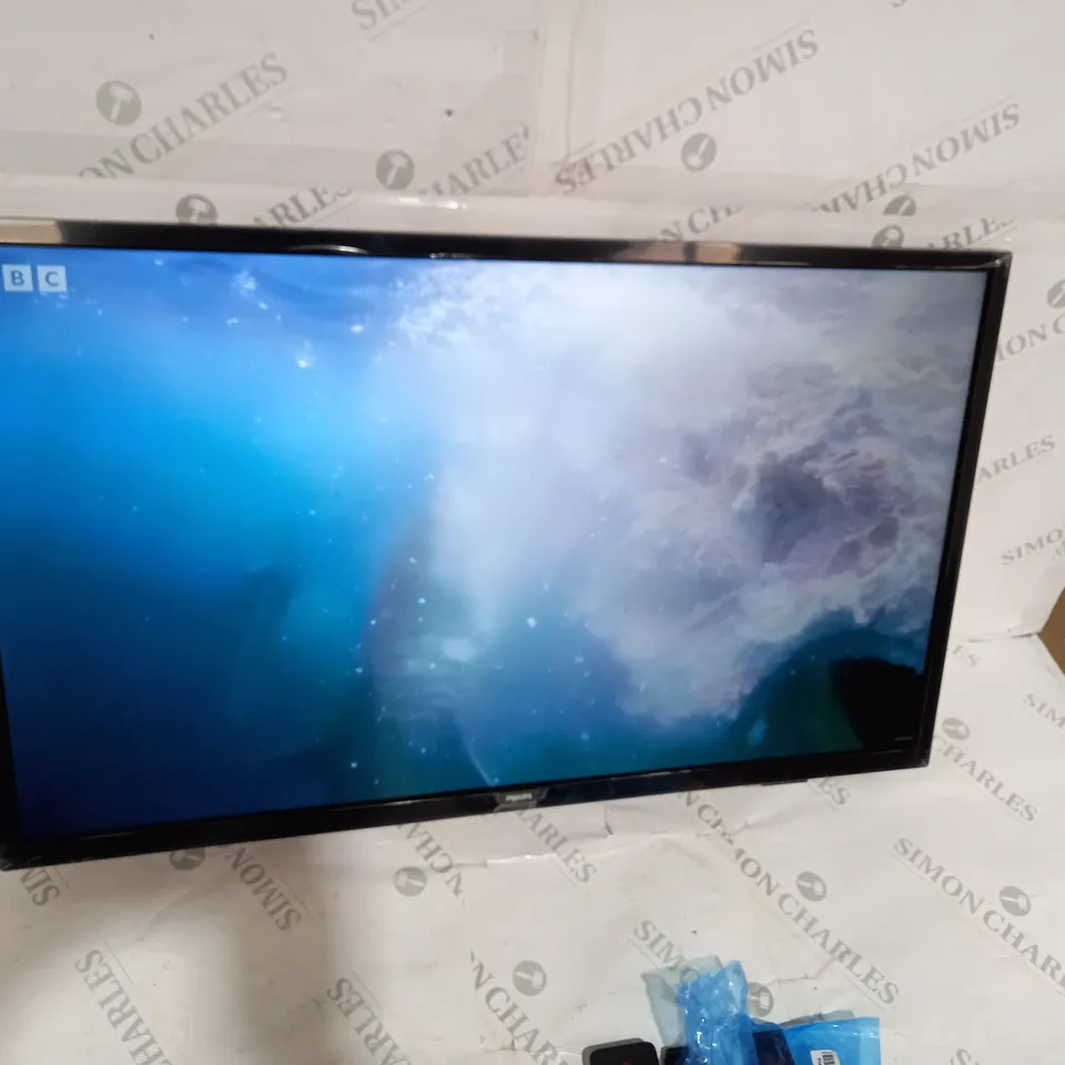 BOXED PHILIPS 32" 6800 SERIES TV