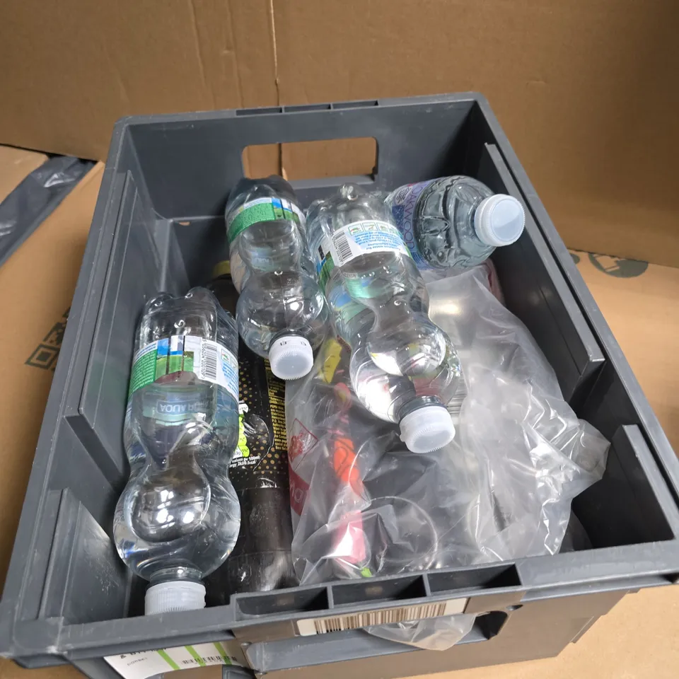 APPROXIMATELY 12 ASSORTED DRINK ITEMS INCLUDING AQUA PURA STILL WATER AND AQUA LIBRE SPARKLING WATER