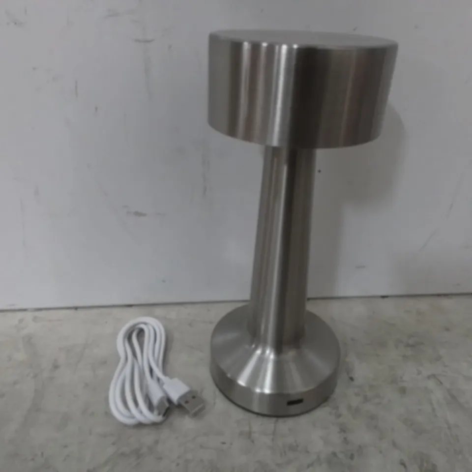 BOXED TABLE LAMP