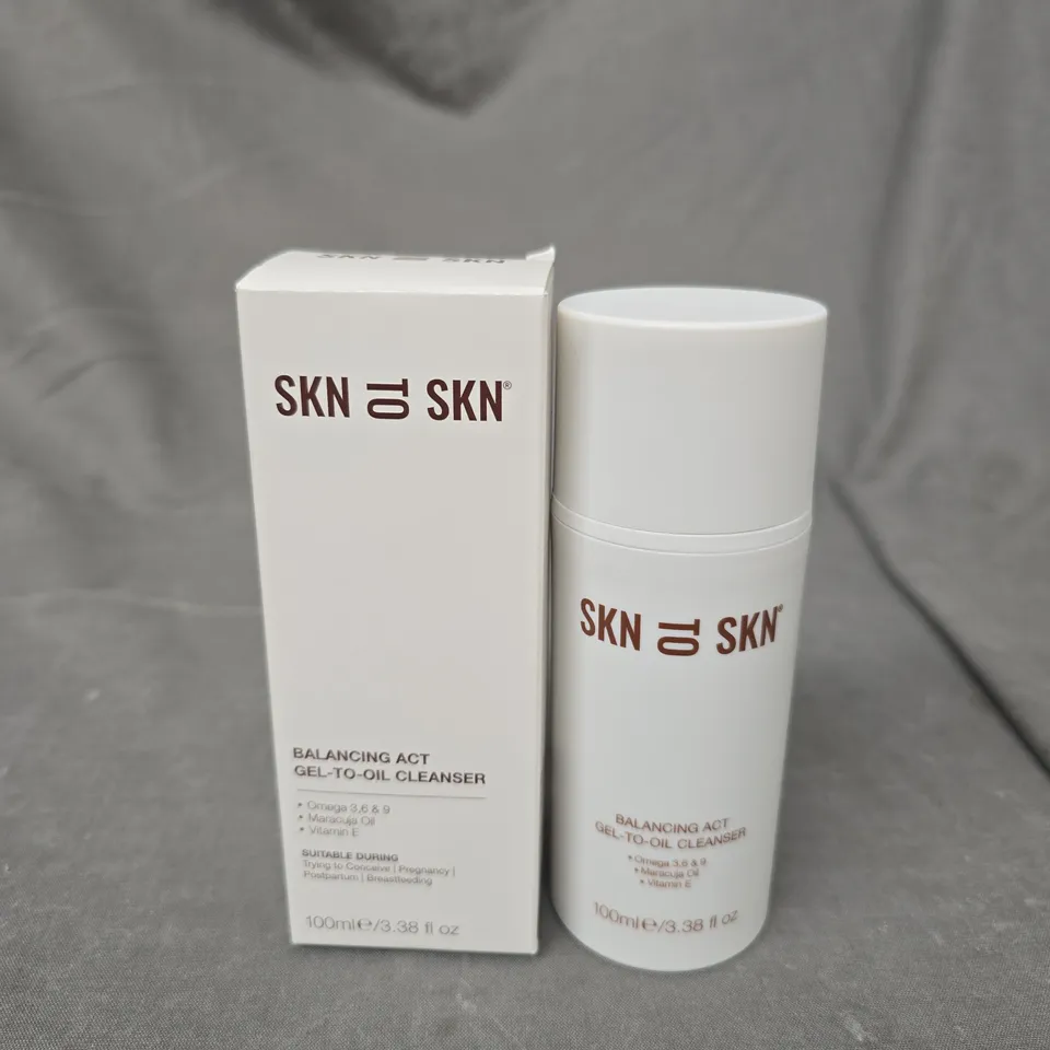 BOXED SKN TO SKN BALANCING ACT GEL-TO-OIL CLEANSER - 100ML