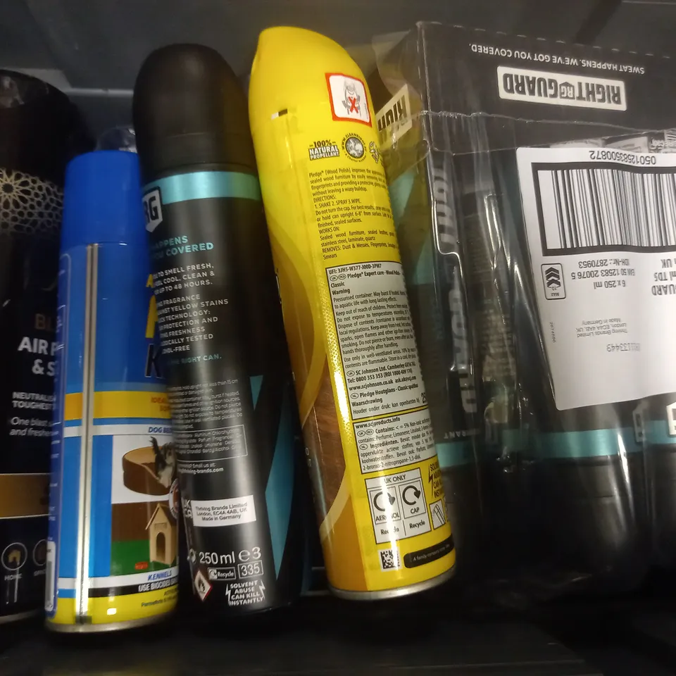 BOX OF APPROX 12 ASSORTED AEROSOLS TO INCLUDE - PLEDGE WIID POLISH - AMSONS BLAST CAN AIR FRESHENER - RIGHT GAURD ECT