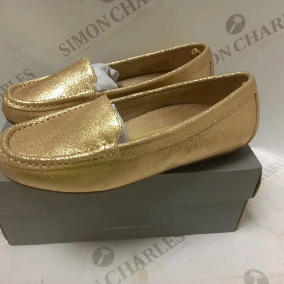 BOXED RESE GOLD DEBBIE LOAFER - SIZE 5
