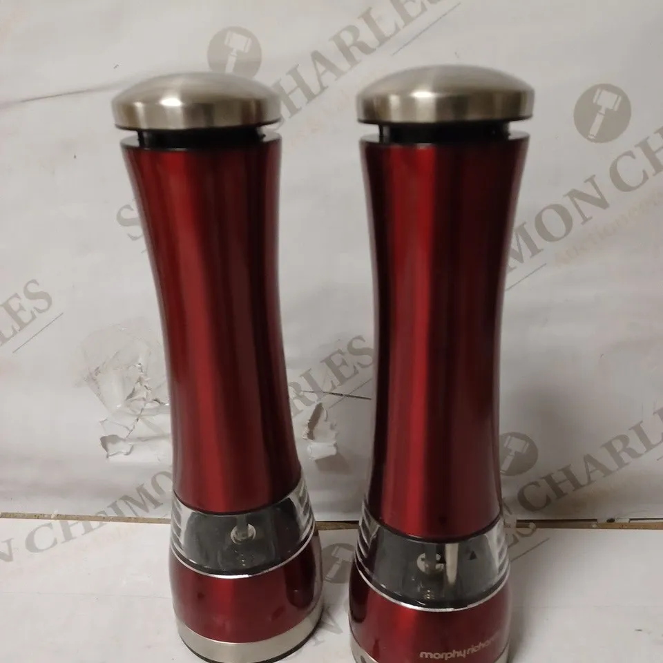 MORPHY RICHARDS ACCENTS ELECTRONIC SALT AND PEPPER MILL, RED