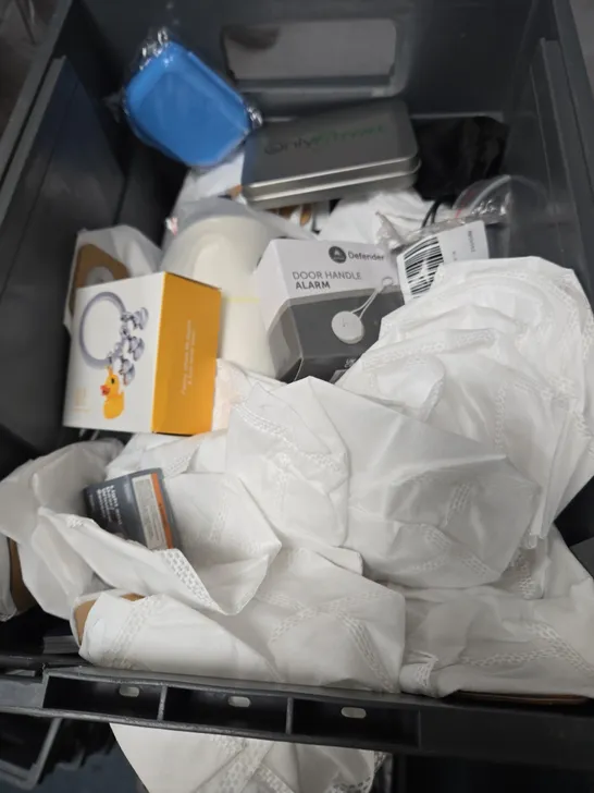 Lot 3021: APPROXIMATELY 15 ASSORTED HOUSEHOLD ITEMS INCLUDING DOOR ...