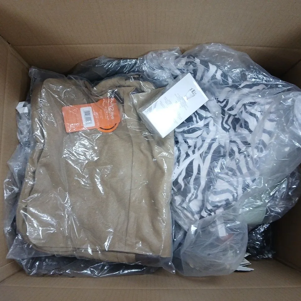 LARGE QUANTITY OF ASSORTED ITEMS TO INCLUDE COIR MUG, V.V LOVE PERFUME, GUESS GLASSES, ETC - COLLECTION ONLY
