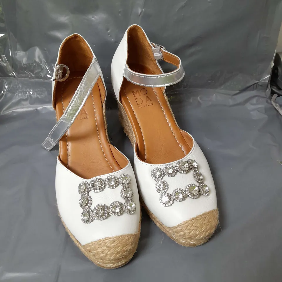 MODA IN PELLE WEDGE HEEL SANDALS WHITE SIZE EU 38